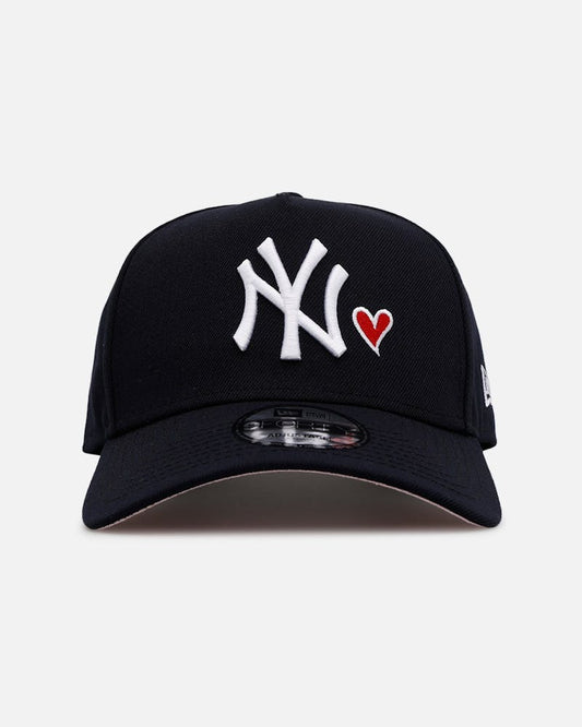 New York Yankees 'Team Color Hearts' 9FORTY A-Frame Snapback