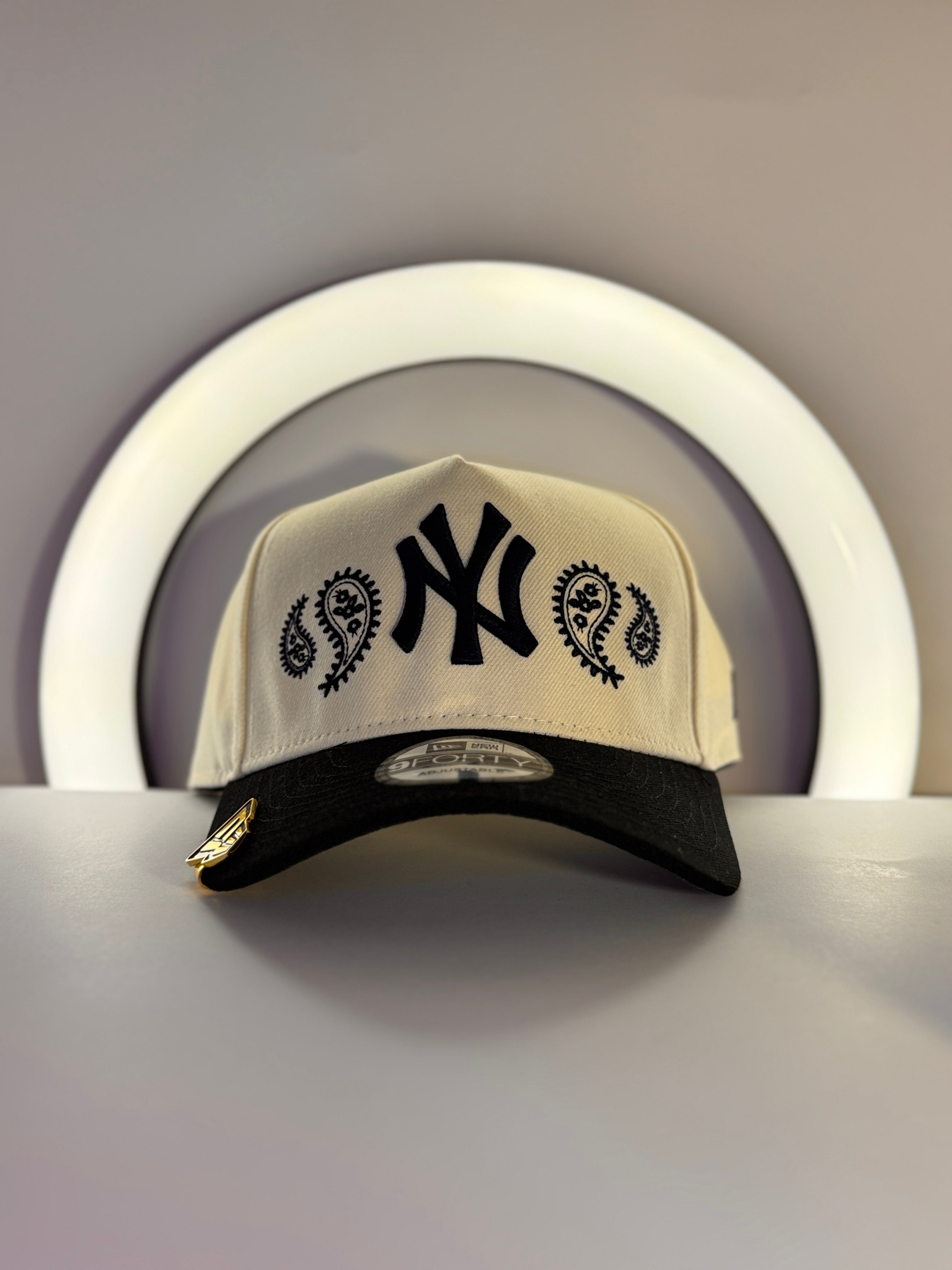 New Era 9Forty A-Frame MLB New York Yankees “Paisley” Cap