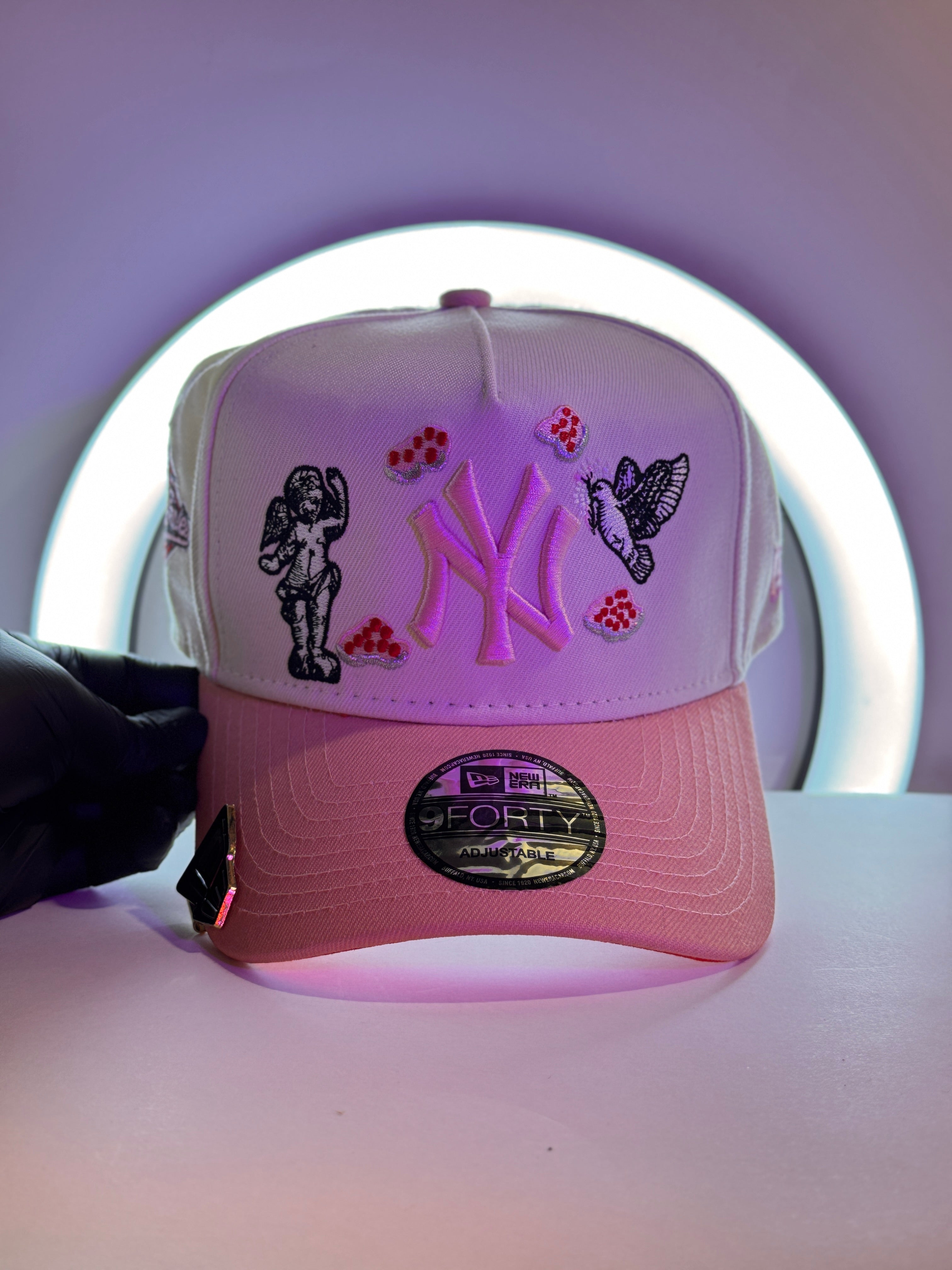 New Era 9Forty A-Frame MLB New York Yankees "HEAVENLY CITY" Edition Cap