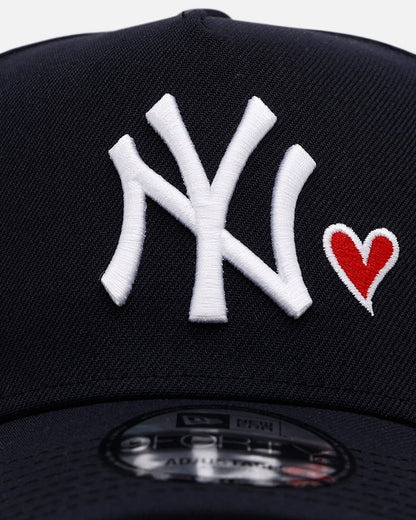 New York Yankees 'Team Color Hearts' 9FORTY A-Frame Snapback